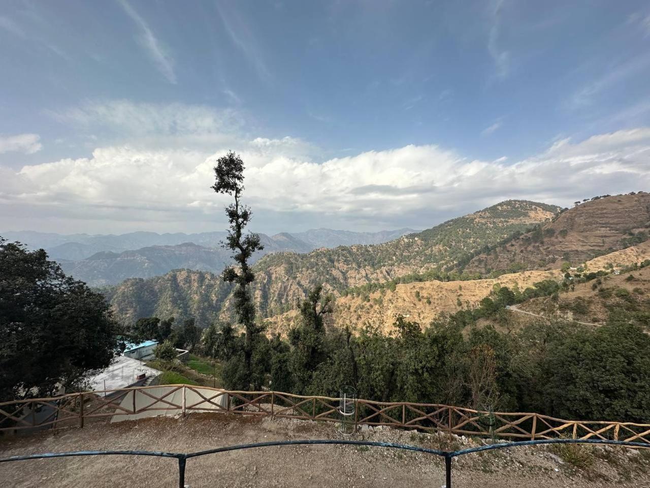 Shiva Valley Resort Kokhliyal Gaon Buitenkant foto